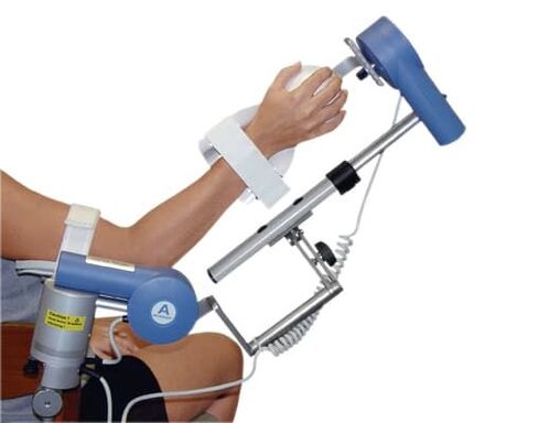 Mechanotherapy of arthrosis of the shoulder joint for early recovery of muscles and ligaments