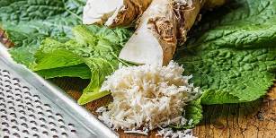 Grated horseradish root for a medicinal compress